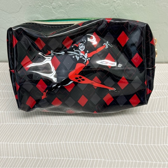 DC Comics Harley Quinn Poison Ivy x Revolution Joker Cosmetic Bag NWT - Picture 2 of 6